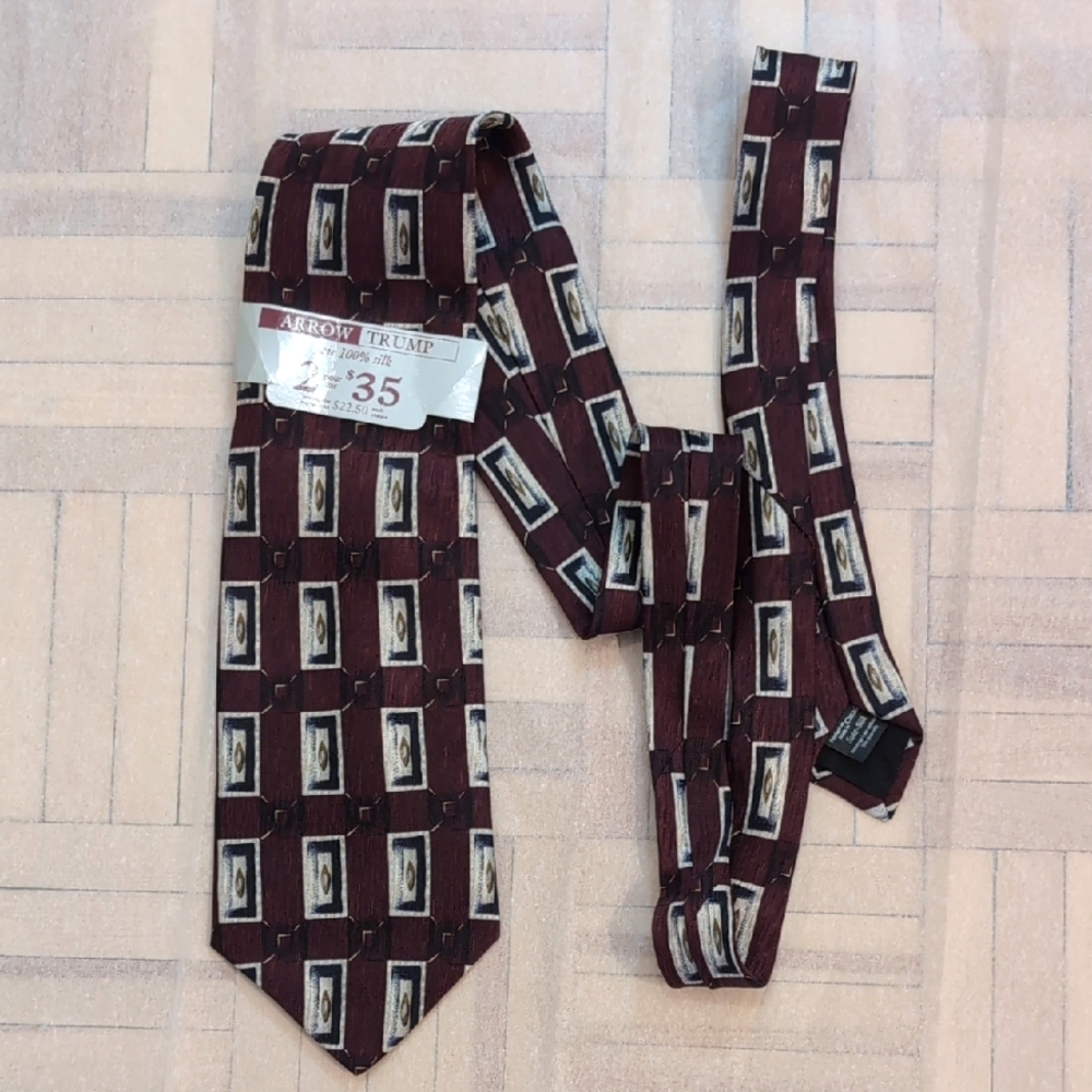 Trump arrow Silk Tie Nwt